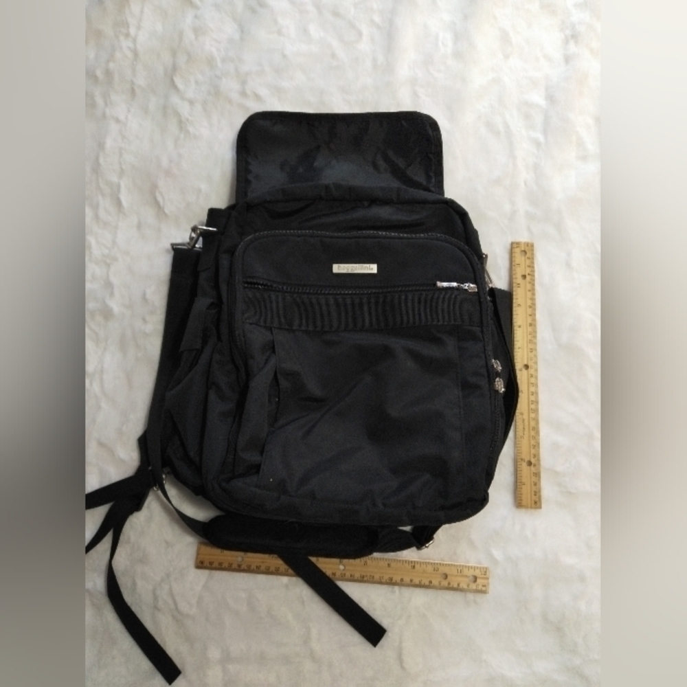 Baggallini Backpack - Picture 3 of 5